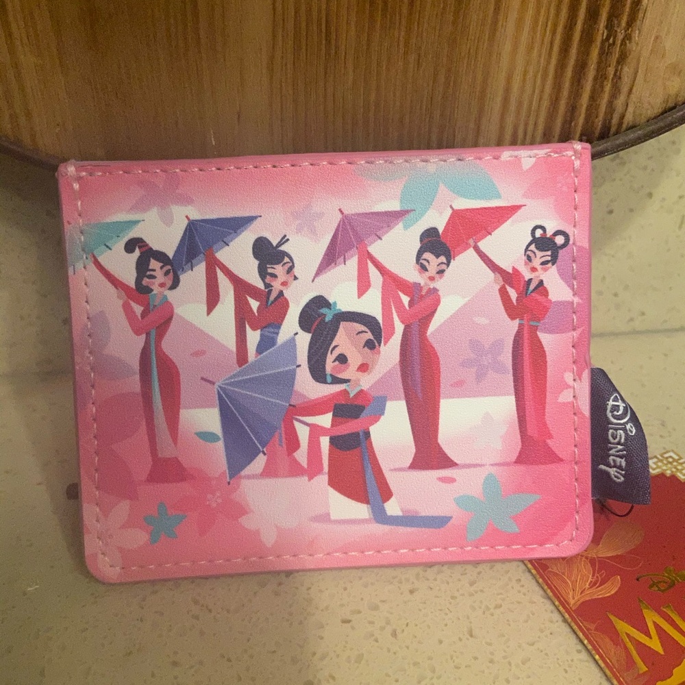 Loungefly Mulan cardholder